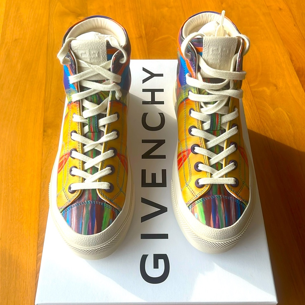 Givenchy, New in original Box, Size 37, Hightop Sneakers